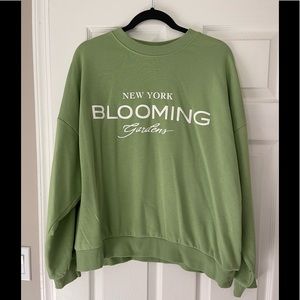 H&M green balloon sleeve crewneck sweatshirt